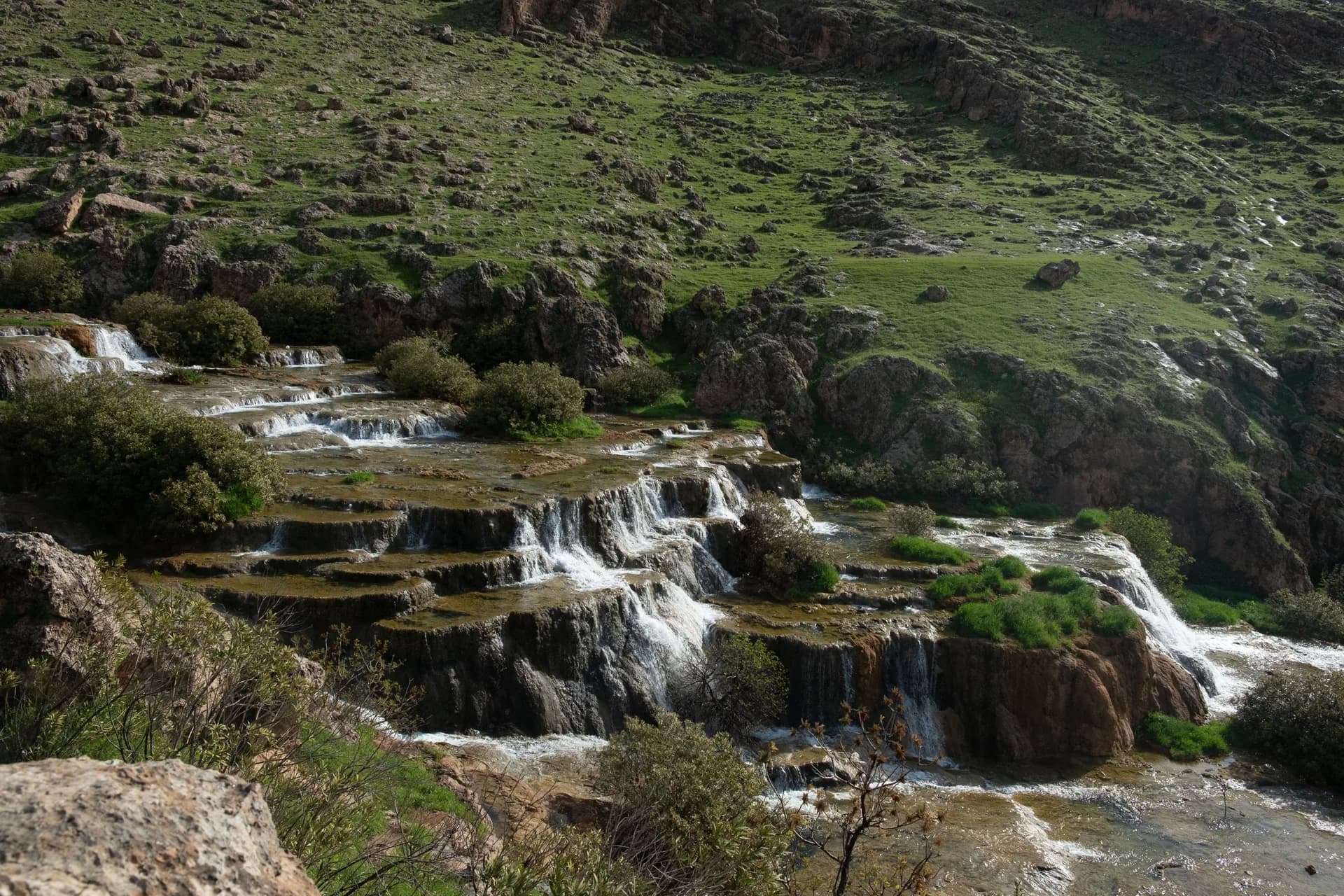 Başdeğirmen Emrut Şelalesi