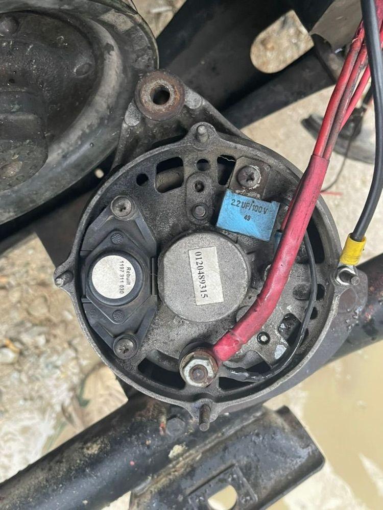 Die Bürsten und die Diode