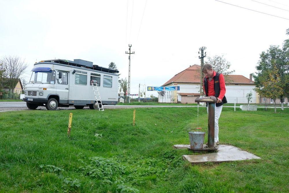 Vasad - Rumänien: Wasser befüllen